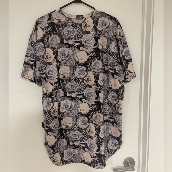 Tee shirt / T-shirt - Picture 3 of 3